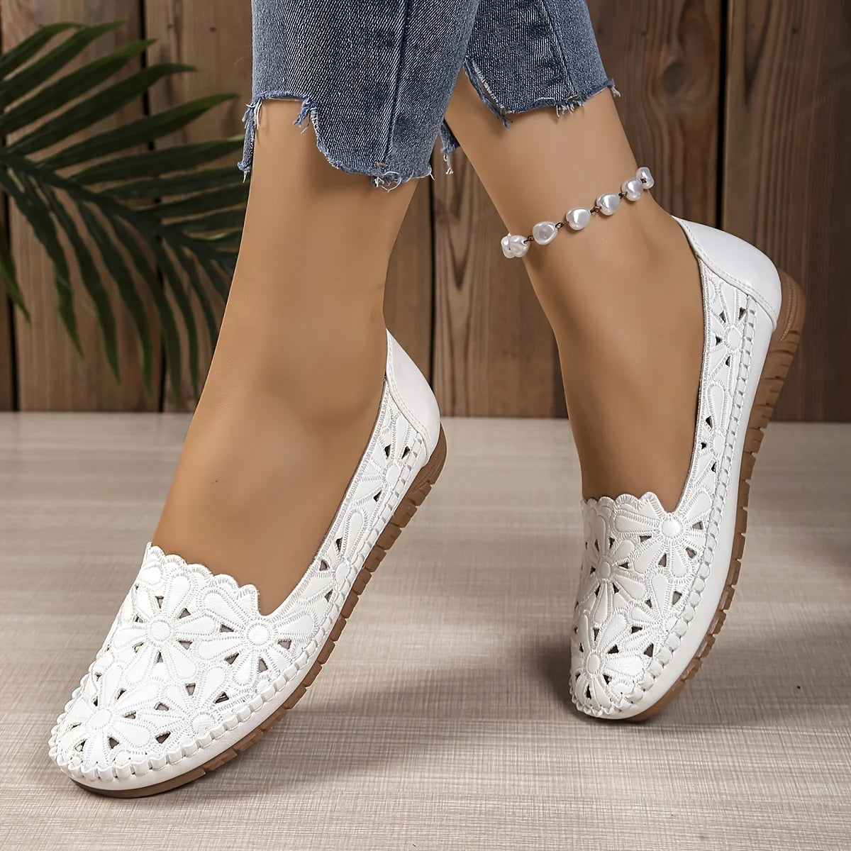 Damskie lekkie buty casual z wycięciami – komfort na co dzień
